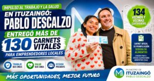 Pablo Descalzo en masiva entrega de carnets a emprendedores de Ituzaingó
